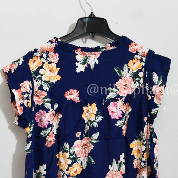 Buffalo Ladies' Flutter Sleeve Floral Top in BLue - Picture 5 of 5